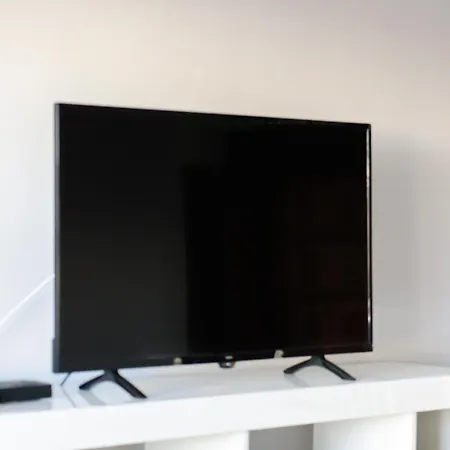 Delmar Apartment *