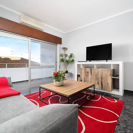 Delmar Apartment